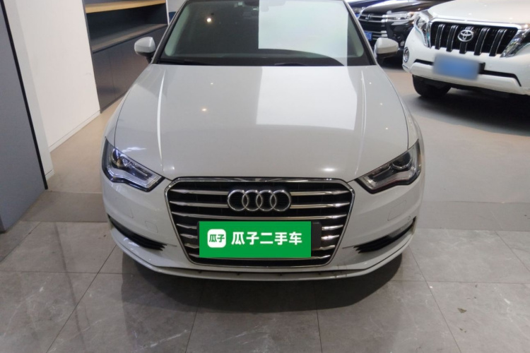 奥迪A3 2015款 Limousine 35 TFSI 百万纪念舒享型车身外观2