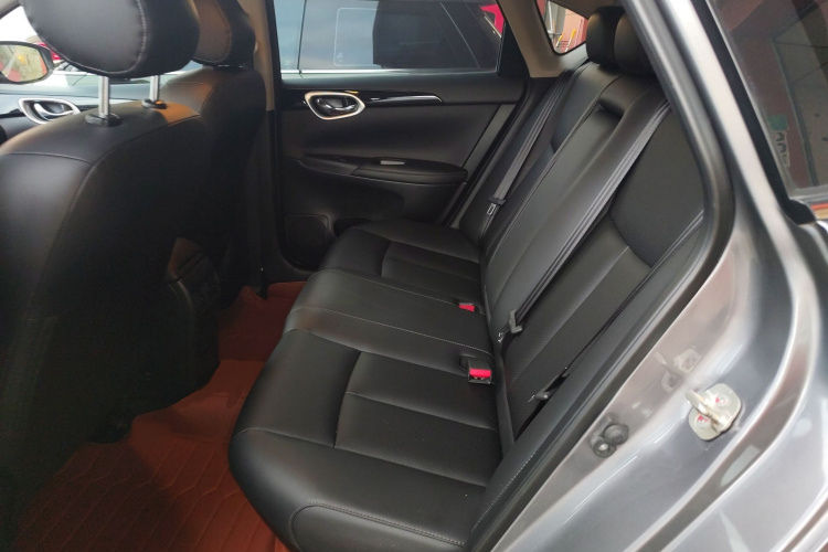 日产 轩逸 2022款 经典 1.6XL CVT豪华版中控内饰7004