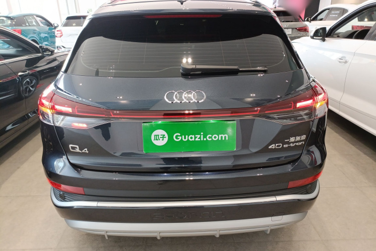 奥迪Q4 e-tron 2024款 40 e-tron 创境版车身外观6