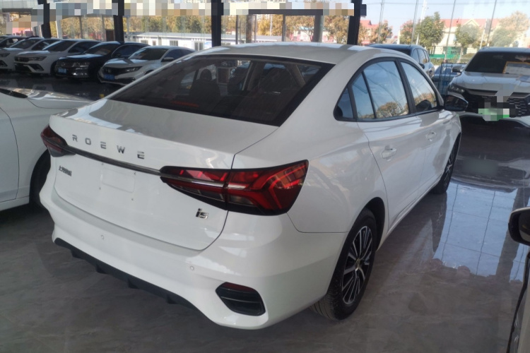 荣威i5 2021款 1.5L CVT铂金版车身外观7