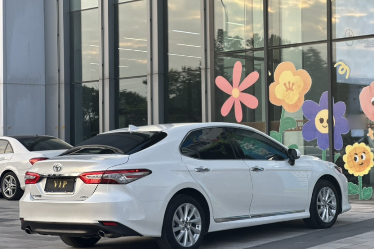 丰田 凯美瑞 2021款 2.0G 豪华版车身外观6007