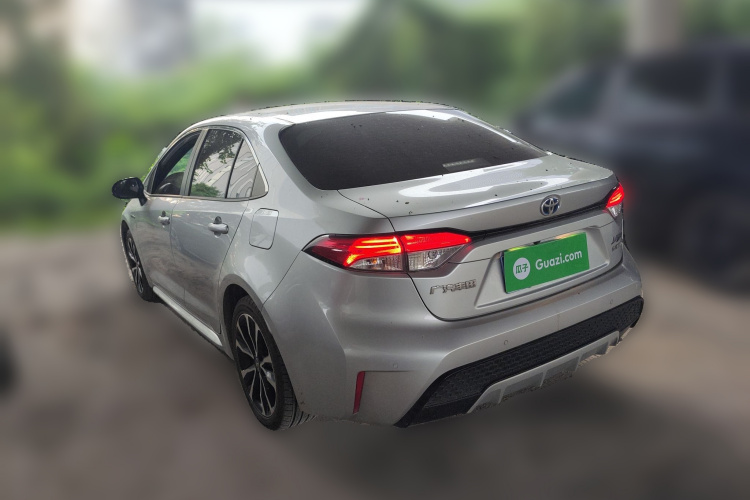 丰田 雷凌 2021款 双擎 1.8H E-CVT运动版车身外观6003