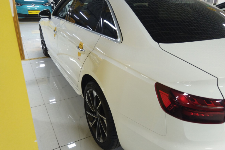 奥迪A4L 2022款 40 TFSI 时尚致雅型车身外观6003