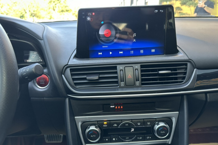 马自达CX-4 2021款 2.0L 自动两驱蓝天活力版中控内饰7005