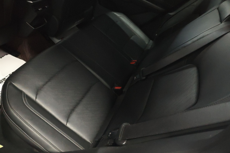 吉利汽车 帝豪 2023款 第4代冠军版 1.5L CVT尊贵型中控内饰21