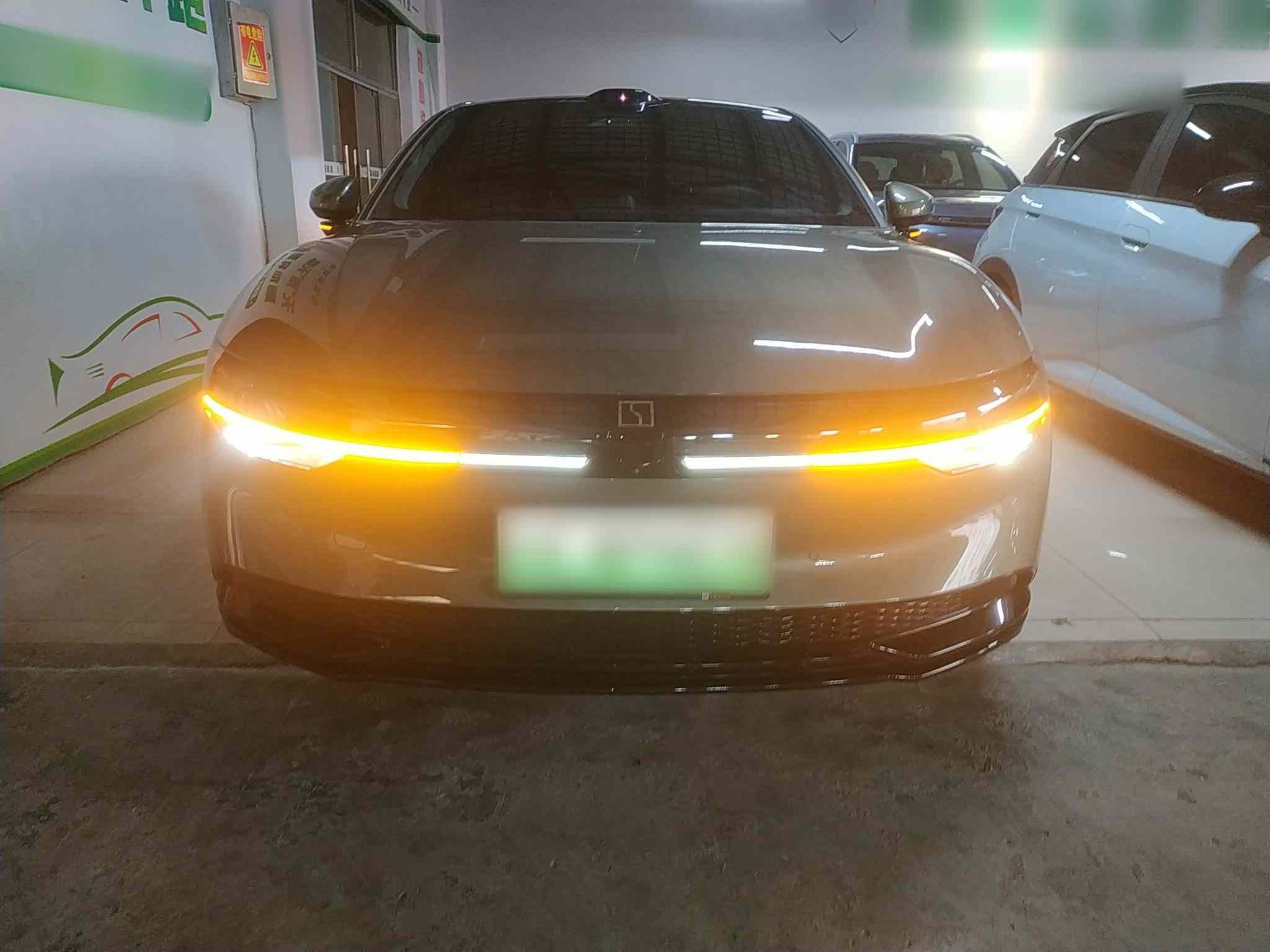 极氪007 2025款 后驱智驾版 75kWh(1)