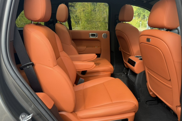 理想汽车 理想L8 2024款 Pro中控内饰7006