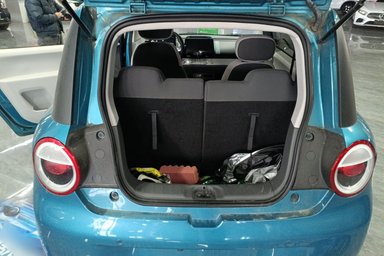 长安启源 长安Lumin 2022款 210km 香甜款机舱底盘23