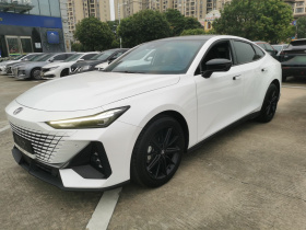 长安UNI-V 2023款 1.5T 尊贵型