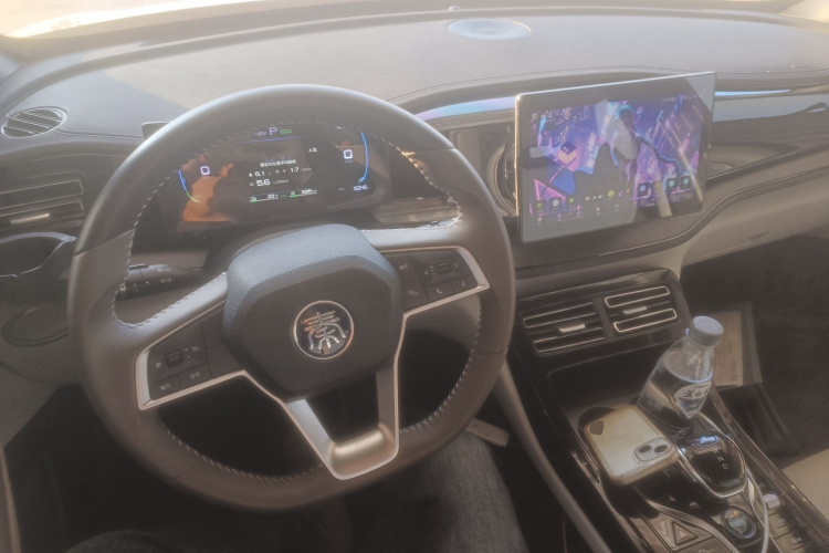 比亚迪 秦PLUS 2024款 荣耀版 DM-i 55KM领先型中控内饰12