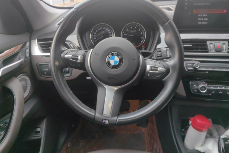 宝马X1 2021款 sDrive25Li 领先型中控内饰13