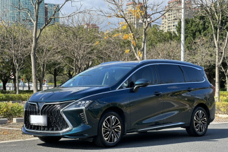 东风风行 风行游艇 2022款 1.5T DCT扬帆版