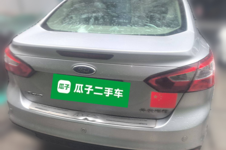 福特 福克斯 2012款 三厢 1.6L 自动风尚型车身外观6004