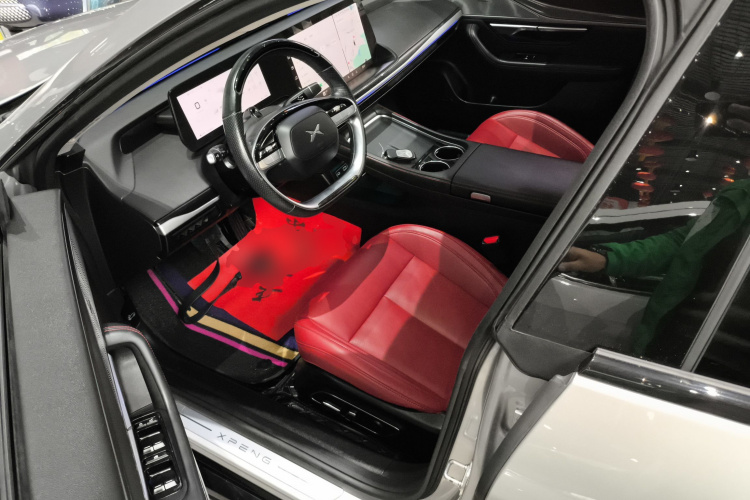 小鹏P7 2023款 P7i 610 Max 性能版中控内饰20