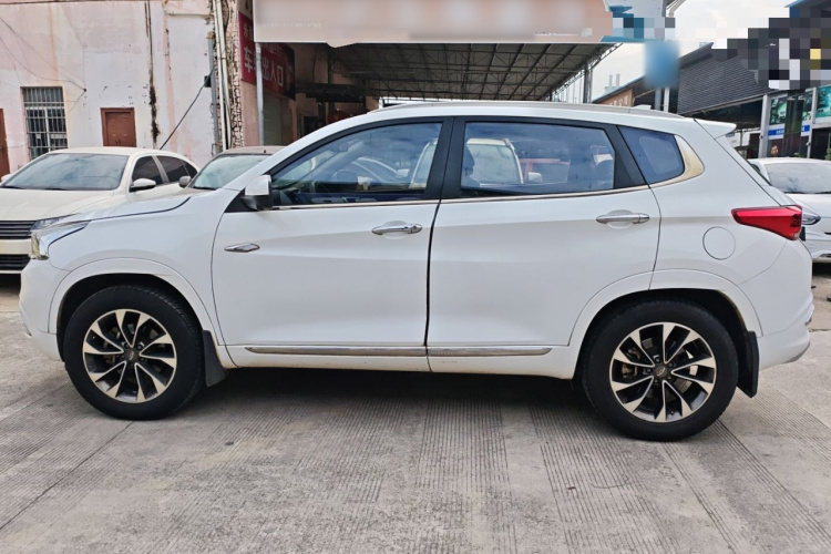 奇瑞 瑞虎7 2018款 1.5T 自动精英领先版 国V车身外观4