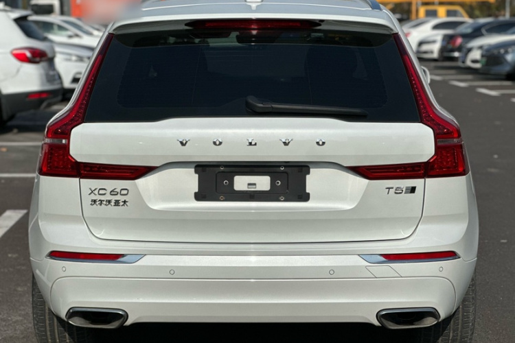 沃尔沃XC60 2020款 T5 四驱智远豪华版车身外观6004