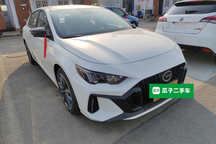 广汽传祺 2024款 270T DCT 影豹S版车身外观3