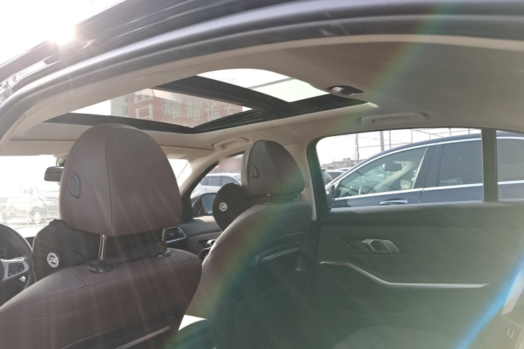 宝马3系 2021款 改款二 325Li M运动套装局部细节22