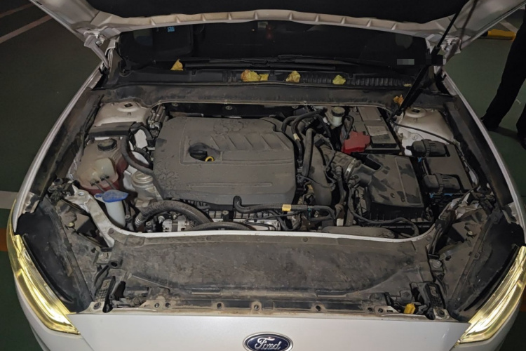 福特 蒙迪欧 2017款 EcoBoost 180 时尚型局部细节24