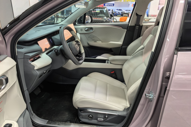 领克06 EM-P 2023款 EM-P 126长续航Halo局部细节19