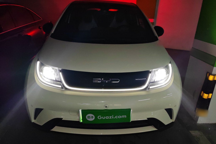 比亚迪 海豚 2023款 420km 时尚版车身外观2