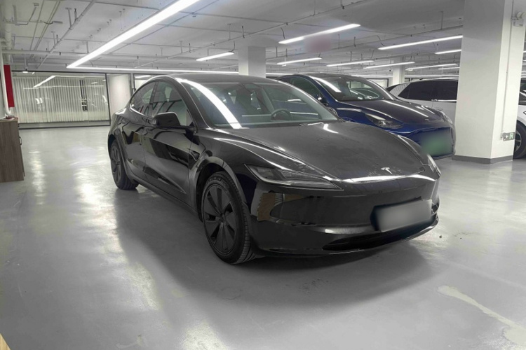 特斯拉 Model 3 2023款 后轮驱动版车身外观6014