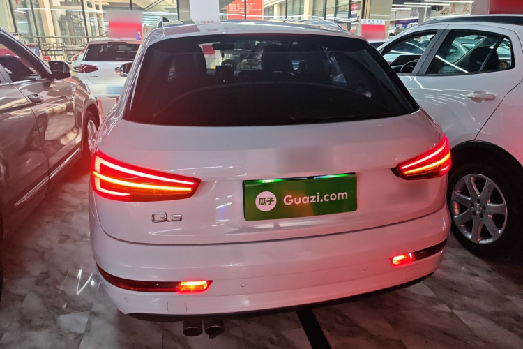 奥迪Q3 2018款 30周年年型 30 TFSI 时尚型车身外观6