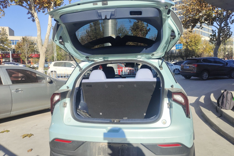 吉利几何E萤火虫 2022款 401KM 霹雳虎 4座局部细节23