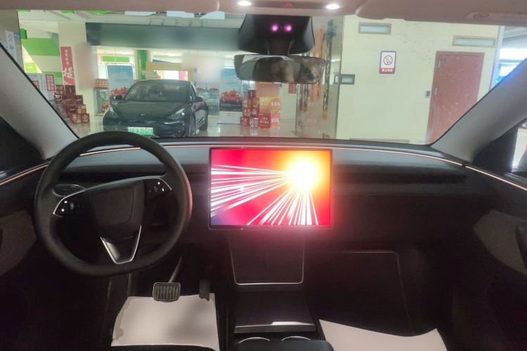特斯拉 Model Y 2025款 后轮驱动 首发版中控内饰12