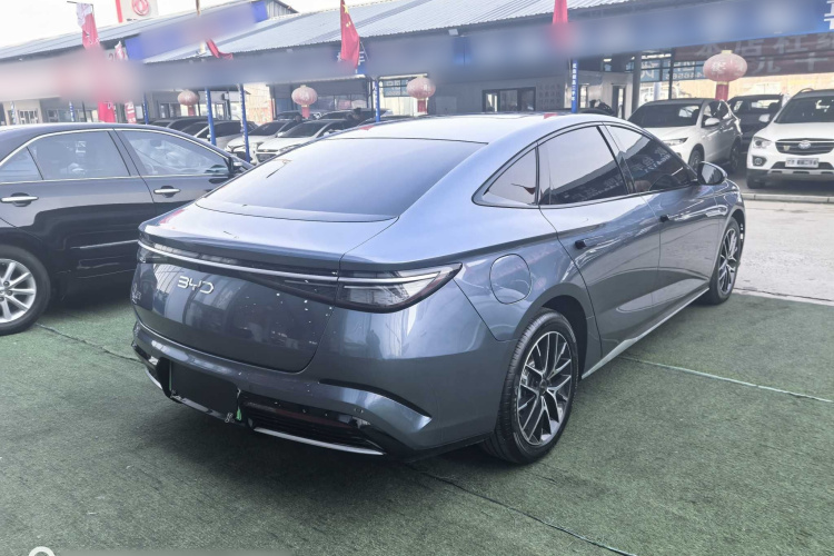 比亚迪 海豹 2024款 荣耀版 DM-i 1.5L 121km 尊贵型车身外观6004