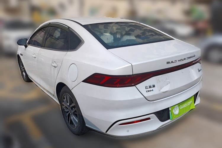 比亚迪 秦PLUS 2021款 DM-i 55KM 旗舰型车身外观5