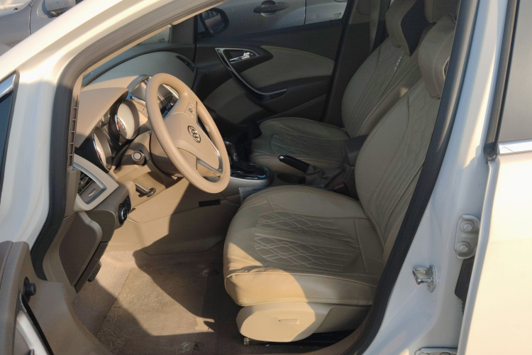 别克 英朗 2013款 GT 1.6L 自动时尚版局部细节19