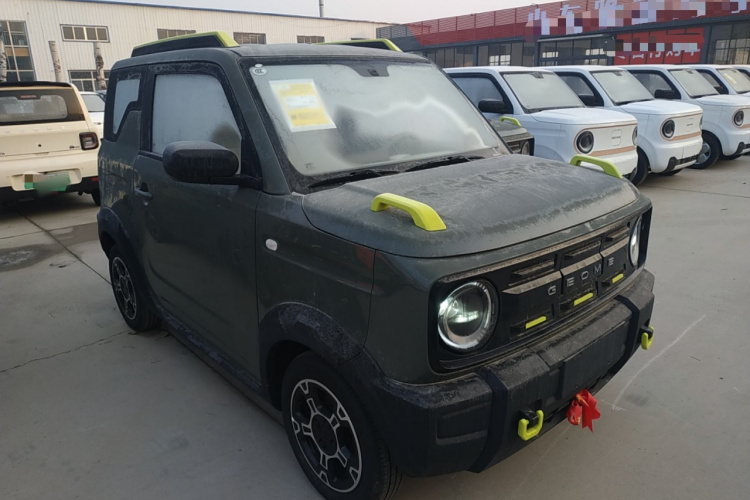 吉利银河 2025款 210km 熊猫骑士车身外观3