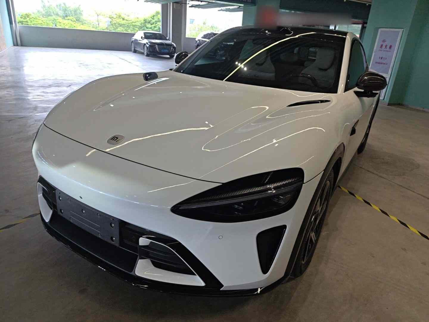 小米汽车 小米YU7 2025款 超长续航高性能四驱Max版(2)