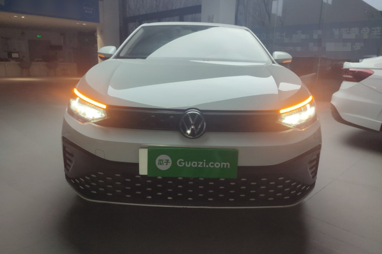 大众 朗逸 2023款 新锐 1.5L 自动出众新逸版车身外观2