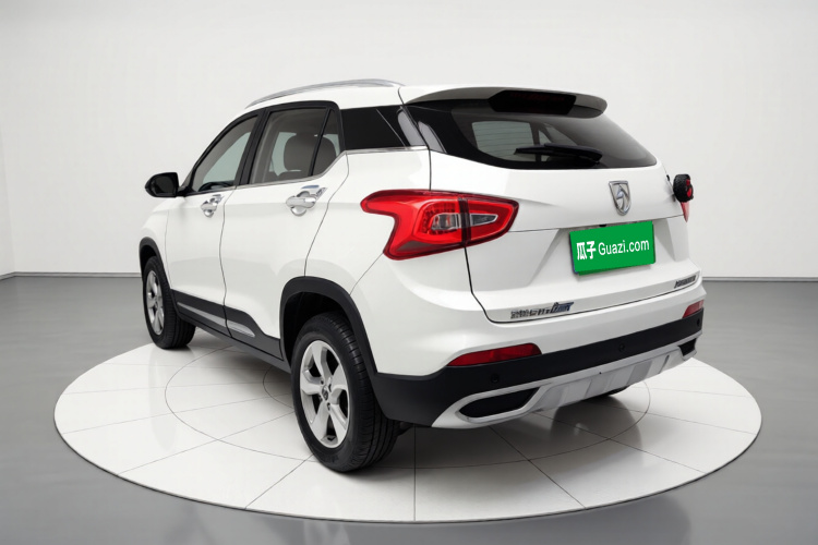 宝骏510 2017款 1.5L 自动时尚型车身外观5