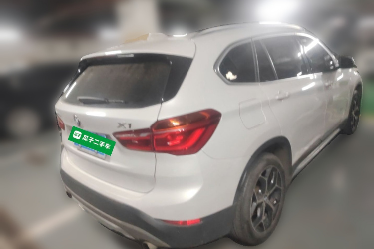 宝马X1 2018款 xDrive20Li 尊享型车身外观7