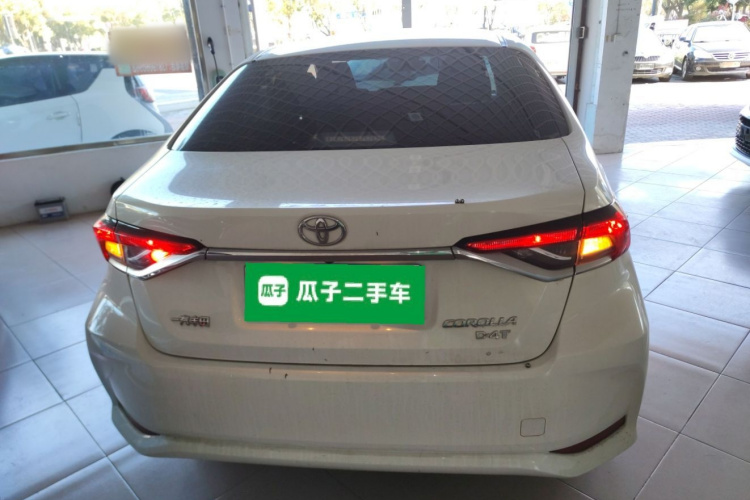 丰田 卡罗拉 2021款 1.2T S-CVT 精英版车身外观6