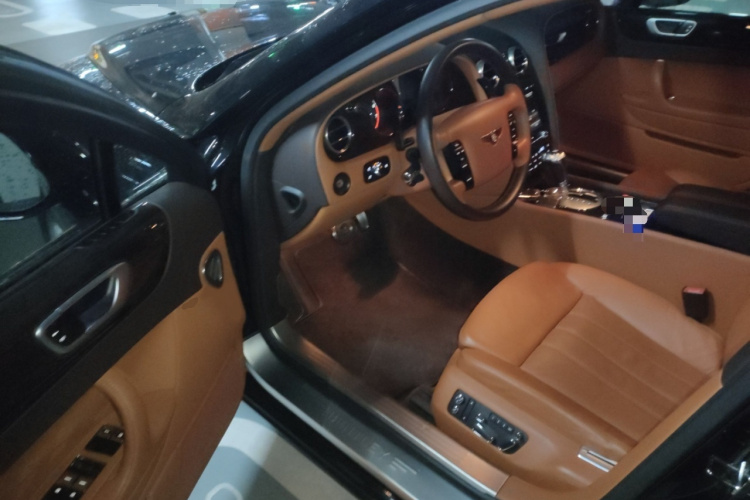 宾利 飞驰 2010款 6.0T 四座版中控内饰7003