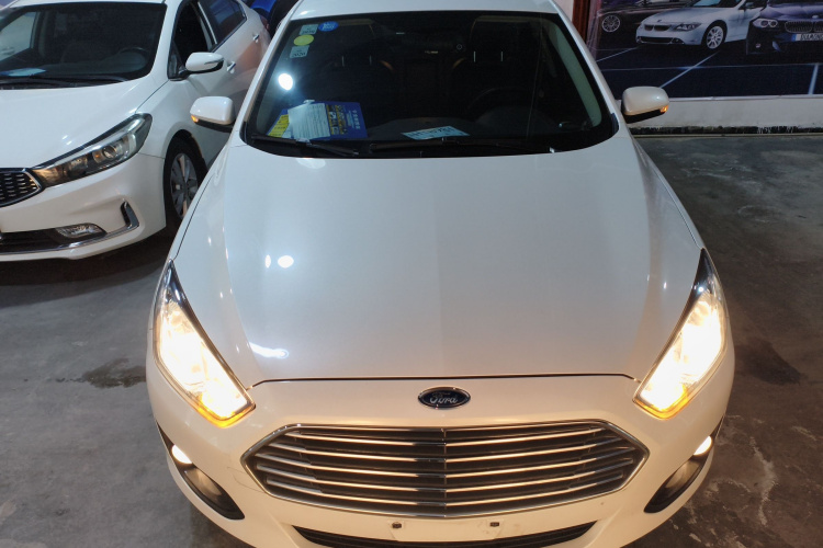 福特 福睿斯 2017款 幸福版 1.5L 自动时尚型车身外观2