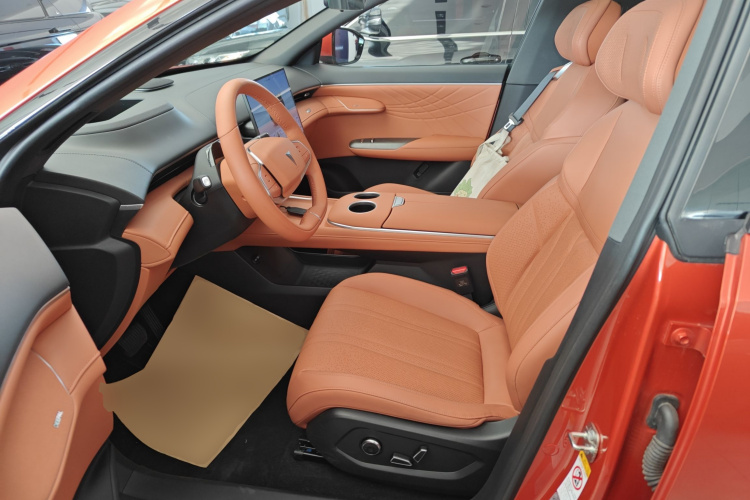 深蓝汽车 深蓝S07 2024款 215Max 乾崑智驾ADS SE增程版中控内饰19