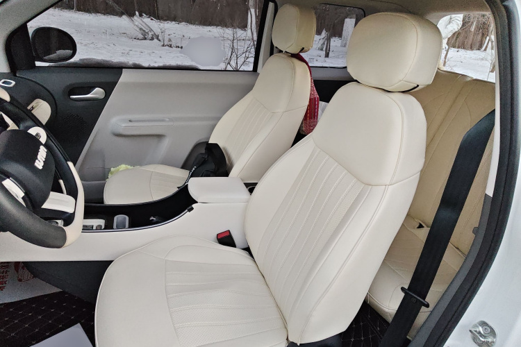 长安启源 长安Lumin 2022款 210km 香甜款中控内饰19