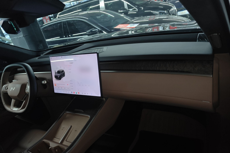 乐道L90 2025款 Pro 六座版中控内饰12