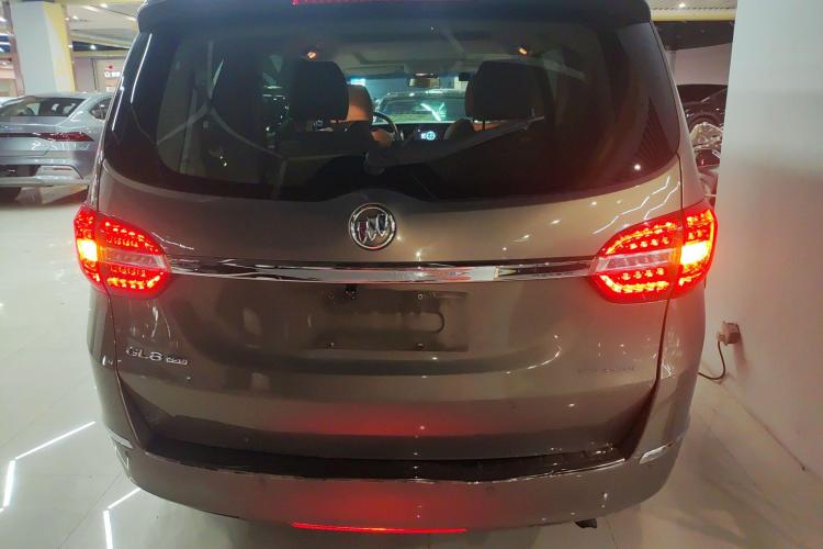 别克GL8 2017款 25S 舒适型 国V车身外观6
