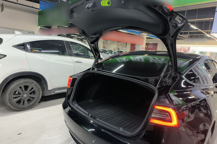 特斯拉 Model 3 2021款 标准续航后驱升级版局部细节23