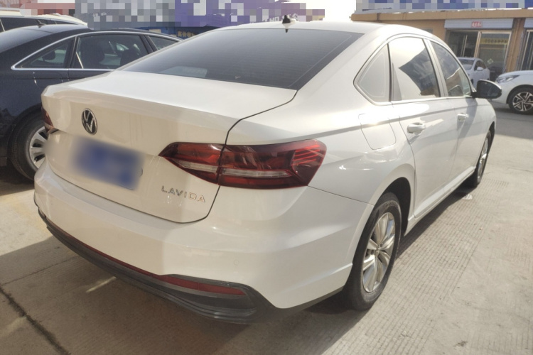 大众 朗逸 2023款 改款 1.5L 自动得逸版车身外观7