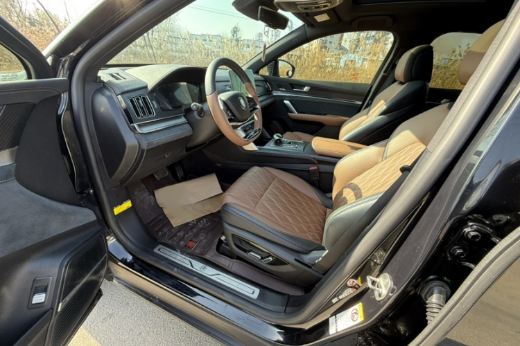 比亚迪 唐新能源 2021款 DM-i 112KM 尊贵型局部细节19