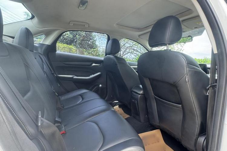 福特 福睿斯 2021款 1.5L 自动钻石版局部细节22