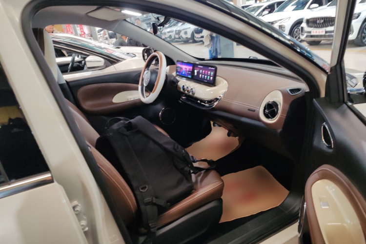 五菱汽车 五菱缤果 2023款 410km 灵犀尊享款局部细节41