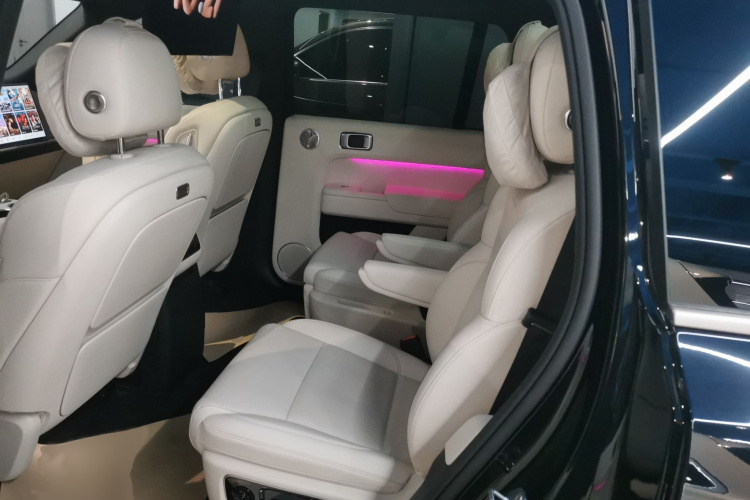 理想汽车 理想L9 2025款 Ultra 智能焕新版中控内饰7004